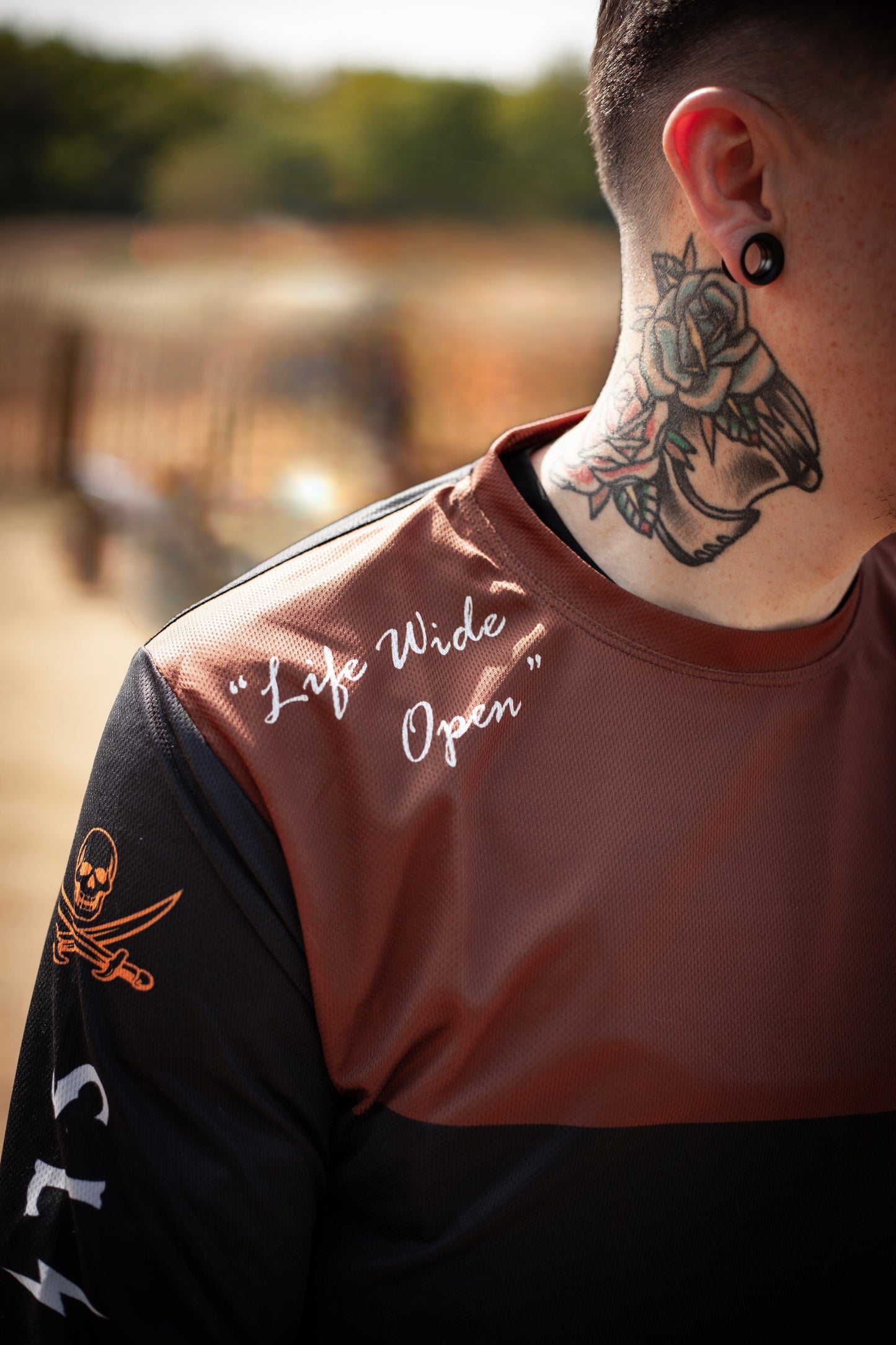Wide open jersey