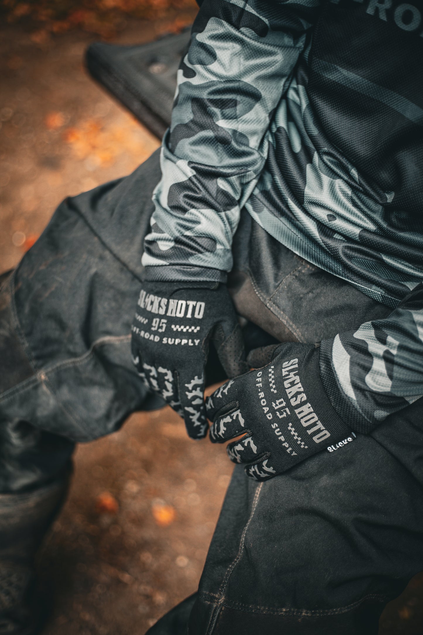 Camo gloves