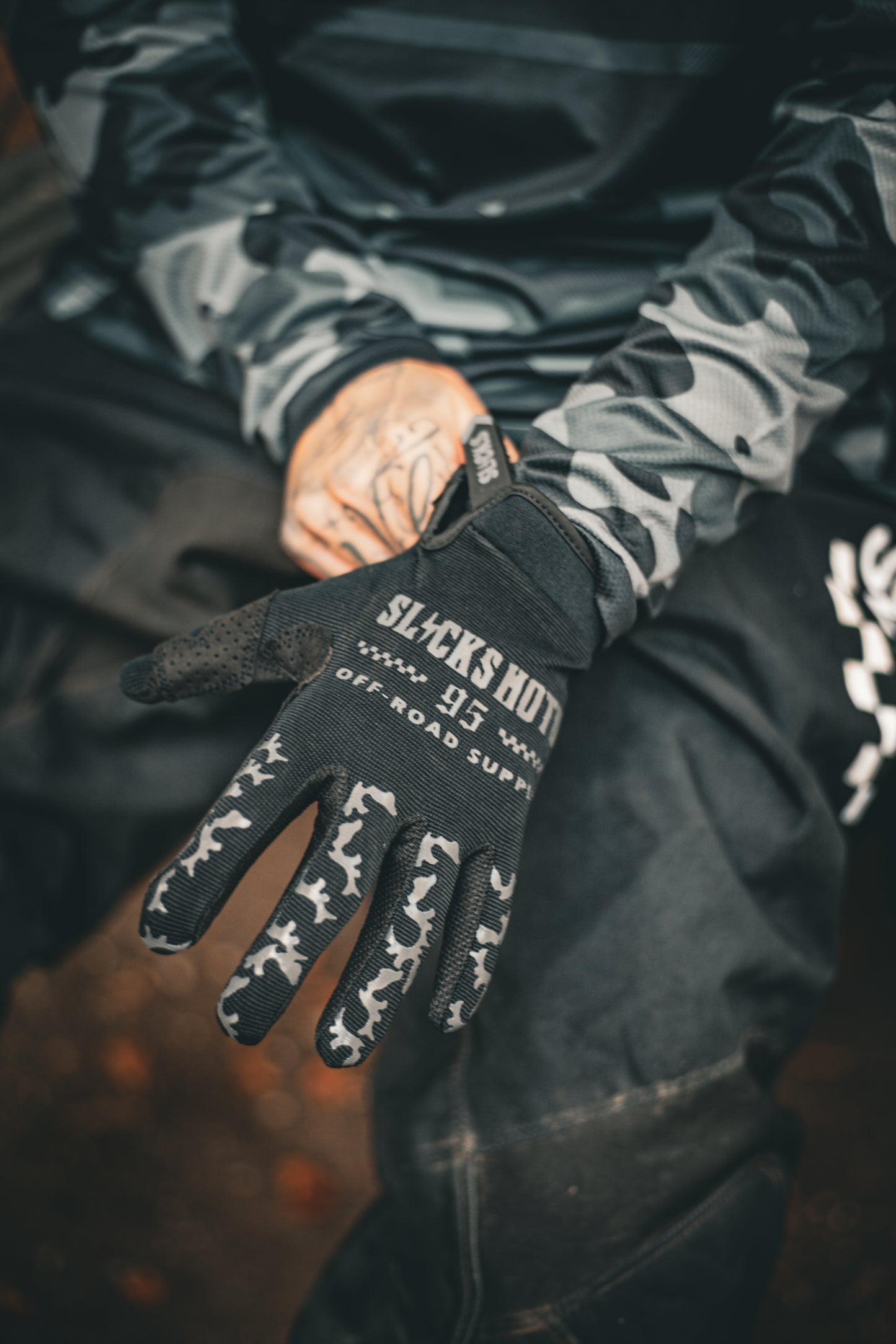 Camo gloves